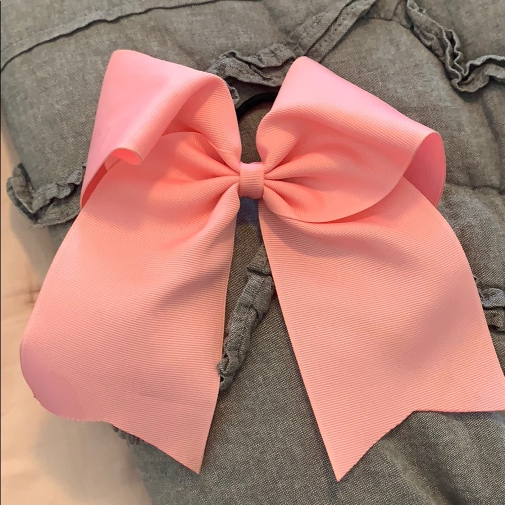 Light pink cheer bow